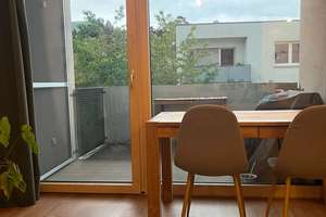 1.000 € Warmmiete o. NK-Überraschung: 1,5-Zimmer-Wohnung mit Einbauküche & Balkon – Regerweg 4, 89075 Mitte, Ulm – Vorschaubild 5