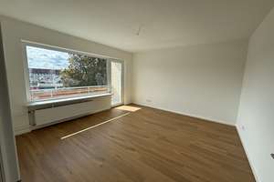 Erstbezug nach Sanierung - 3 Zi mit Loggia in Uni-Nähe (WG geeignet) & Stellplatz zu vermieten! – 23562 Sankt Jürgen, Lübeck – Vorschaubild 6
