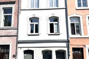 Exklusive Kapitalanlage mit Seltenheitswert in der Aachener Premiumlage! – Die vollständige Adresse der Immobilie erhältst du vom Anbieter., 52062 Markt, Aachen – Vorschaubild 2