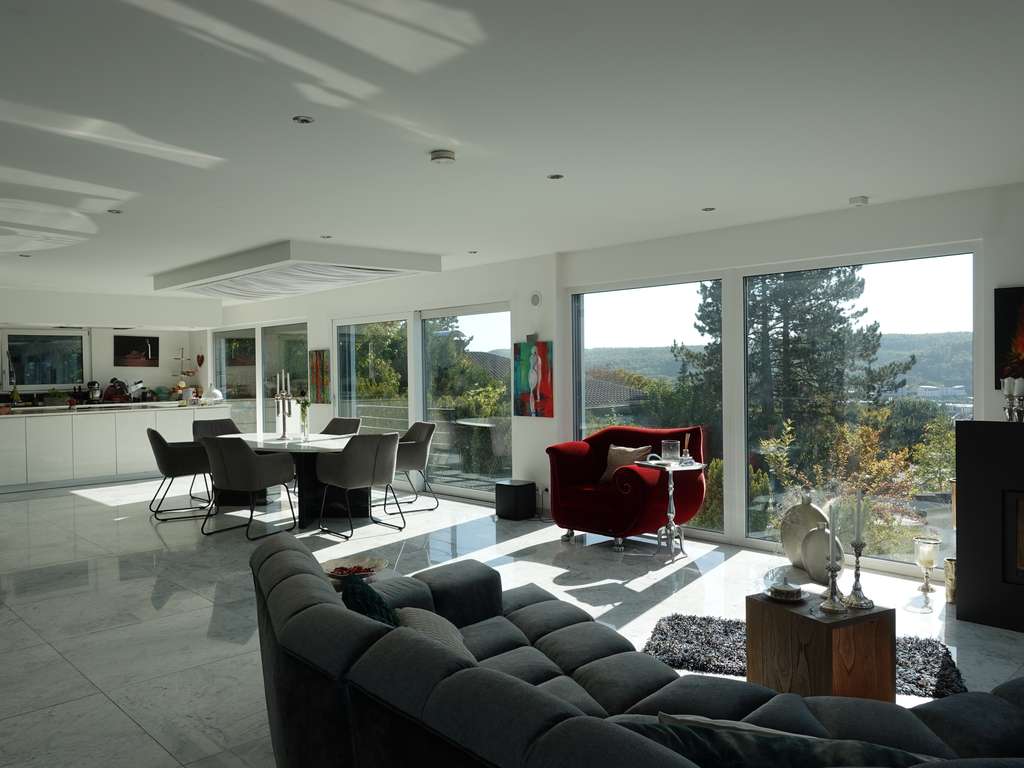 Exklusives Wohnerlebnis mit Panoramablick in Leonberg