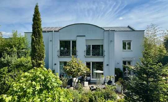 Repräsentatives Architektenhaus mit moderner Haustechnik