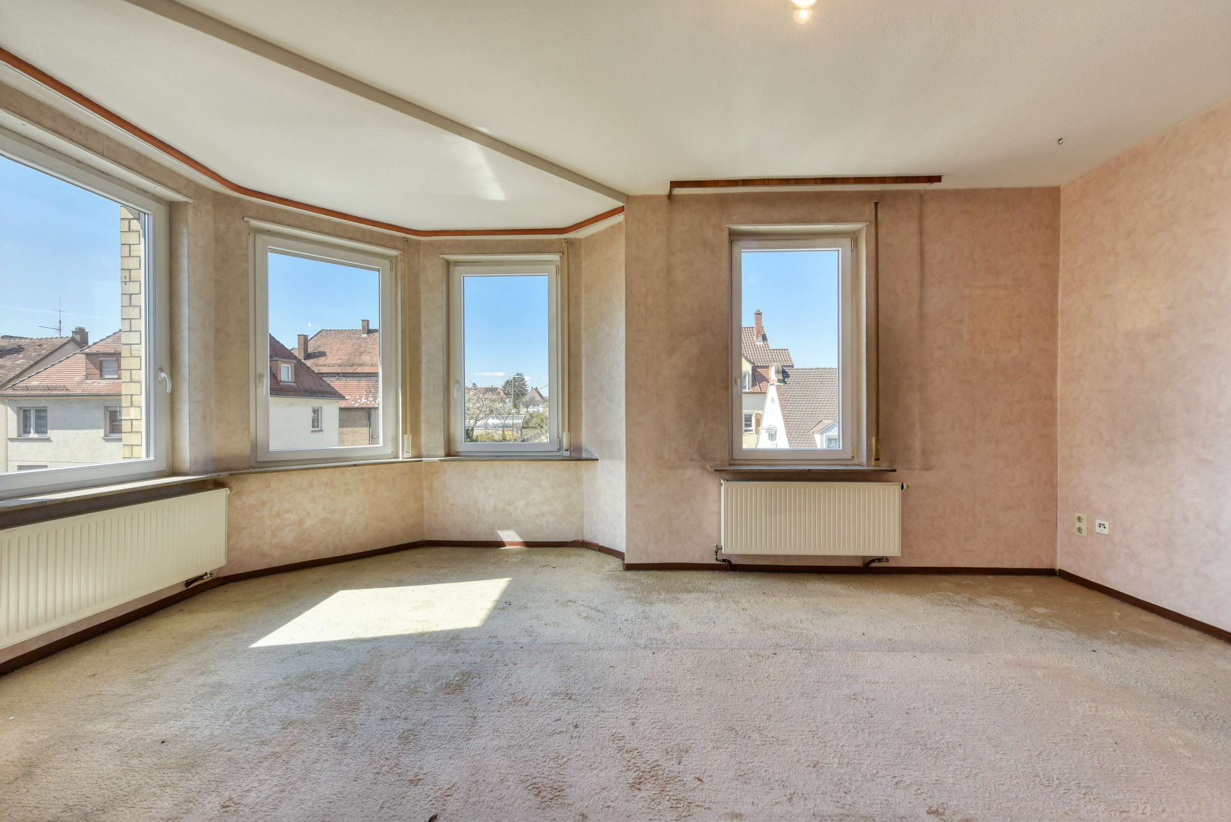 +++ helle & sonnige Altbau-Etage - 2.OG ohne Balkon - modernisierungsbedürftig - inkl. Carport +++, Stuttgart – Bild 4