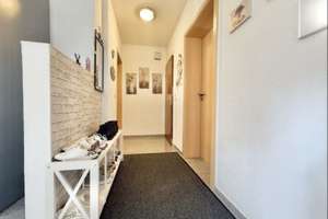 Helle 2,5 Zimmer-Wohnung, Lage perfekt für Mediziner, Bundesbeamte oder Studenten – 53123 Duisdorf, Bonn – Vorschaubild 2