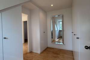 Stilvolle Dachgeschosswohnung mit Balkon und Blick über München – Konstanzer Straße 36, 80809 Am Riesenfeld, München – Vorschaubild 19