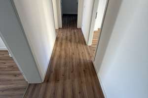 Helle 3-ZKBB (75 m²) nahe Rheinufer in Wiesbaden Biebrich – Die vollständige Adresse der Immobilie erhältst du vom Anbieter., 65203 Biebrich, Wiesbaden – Vorschaubild 2
