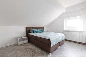Zwei- bis Dreifamilienhaus mit Potential in ruhiger grüner Lage – 60437 Harheim, Frankfurt am Main – Vorschaubild 12