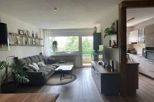 Offene 3 Zimmerwohnung mit Balkon und  Einbauküche in Nürnberg – Die vollständige Adresse der Immobilie erhältst du vom Anbieter., 90459 Galgenhof, Nürnberg – Vorschaubild 1