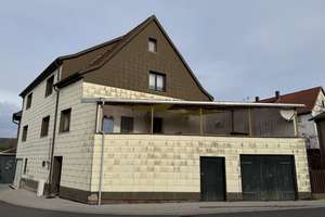 Geräumiges Einfamilienhaus mit viel Potenzial in Schwallungen – 191 m² Wohnfläche – Seegraben 2a, 98590 Schwallungen – Vorschaubild 1