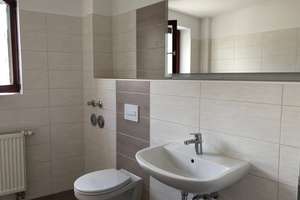 Großzügige 2,5-Raum-Wohnung mit Dachterrasse, EBK, Fahrstuhl und Domblick in Magdeburg Altstadt! – 39104 Altstadt, Magdeburg – Vorschaubild 11