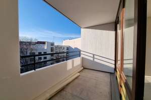 Vermietete 3-Zimmer-Wohnung mit West-Loggia und Fahrstuhl nur 300 m vom Kudamm!! – Die vollständige Adresse der Immobilie erhältst du vom Anbieter., 10629 Charlottenburg, Berlin – Vorschaubild 2