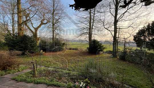 Bild von Freistehendes EFH mit großem Garten und Weitblick in Hafennähe