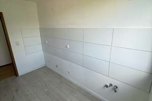 Frisch sanierte 1-Zimmer-DG-Wohnung mit Designerbad & Parkett in Köln-Weidenpesch – Nerusser strasse 50737, 50737 Longerich, Köln – Vorschaubild 11