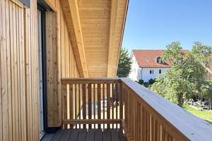 Lichtdurchflutete Dachgeschosswohnung mit 2 sonnigen Balkonen – Die vollständige Adresse der Immobilie erhältst du vom Anbieter., 82024 Taufkirchen – Vorschaubild 4