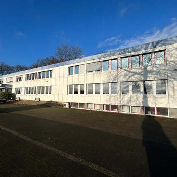 Flexible Bürofläche mit optionaler Hallenanbindung | Stellplätze | Ruhr Real 