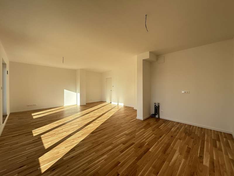**Erstbezug** 5-Raum-Wohnung mit sonniger Terrasse in Dresden-Friedrichstadt - Photo 2