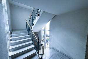 „Zentral gelegenes 2-Zimmer-Apartment mit französischem Balkon in Stuttgart-Mitte“ – Die vollständige Adresse der Immobilie erhältst du vom Anbieter., 70178 Rathaus, Stuttgart – Vorschaubild 12