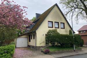 Großzügiges Einfamilienhaus mit Garten-Grundstück in Schneverdingen – Die vollständige Adresse der Immobilie erhältst du vom Anbieter., 29640 Schneverdingen – Vorschaubild 2