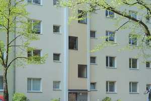 Nachmieter zum 16.9. gesucht für Hochparterre-Wohnung – Aschaffenburger Straße 10A, 10779 Berlin – Vorschaubild 1