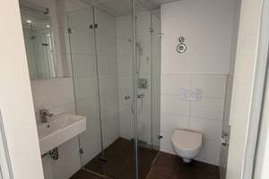 Hochwertiges 1-Zimmer-Apartment mit Balkon, Lift und Einbauküche in Erlangen – Paul-Gossen-Straße 117a, 91052 Rathenau, Erlangen – Vorschaubild 2