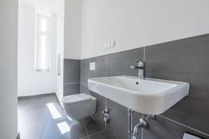 Bezugsfrei: Erstbezug nach kompletter Sanierung I Balkon I Parkett I Tageslicht-Badezimmer – Schlesische Str. 16, 10997 Kreuzberg, Berlin – Vorschaubild 10