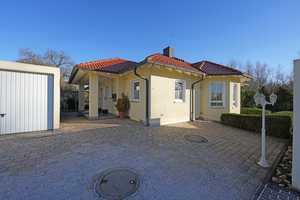 Gemütlicher Bungalow, Bj. 2006, mit schönem Garten, Kaminofen und 2 Garagen in Weidach bei Coburg – Coburg (Kreis) – Vorschaubild 16