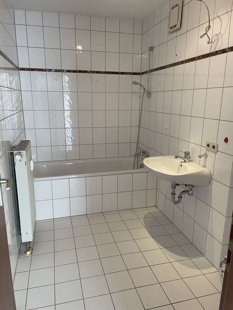 Immobilie in Langenzenn - 3-Zimmer Wohnung mit Balkon im 2. OG in Langenzenn - Bild 4