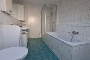 Großzügige Dachgeschosswohnung in begehrter Pfuhler Lage – 89233 Neu-Ulm – Vorschaubild 8