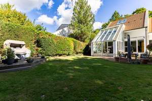 Stilvolles und repräsentatives Wohnen in Rissen: Modernes EFH mit Kamin, Wintergarten, Doppelcarport – Die vollständige Adresse der Immobilie erhältst du vom Anbieter., 22559 Rissen, Hamburg – Vorschaubild 12