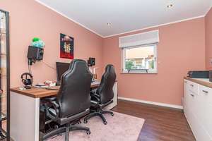 Property thumbnail 12