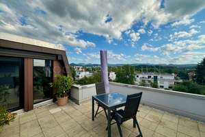 Stilvolle Penthouse-Wohnung in ruhiger und bevorzugter Aussichtslage mit Panoramaweitblick – Die vollständige Adresse der Immobilie erhältst du vom Anbieter., 72770 Betzingen, Reutlingen – Vorschaubild 2