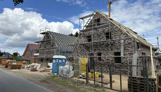 Bild von Neubauprojekt 6 Doppelhäuser: Attraktive Doppelhaushälfte mit Garten | KFW 40