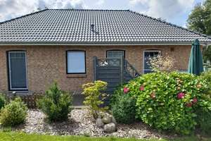 Stilvoll saniert: Moderner Bungalow in Winnert – Hauptstraße 37, 25887 Winnert – Vorschaubild 2