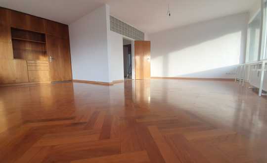 BS-Innenstadt, 4 Zimmer mit Sübbalkon, EBK, Parkett, Klima, Stellplatz, sofort frei, von privat