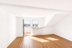 Erstbezug nach Sanierung: Neues Zuhause mit Balkon und Weitblick – Markusstraße 19, 9130 Sonnenberg, Chemnitz – Vorschaubild 5