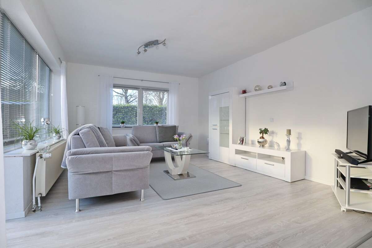 Immobilie in Hasenkrug - Umfangreich Saniertes Einfamilienhaus in Hasenkrug - Bild 15