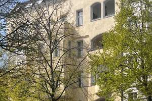 Bestlage Charlottenburg nahe Savignyplatz:Ruhige Altbauwohnung im Seitenflügel