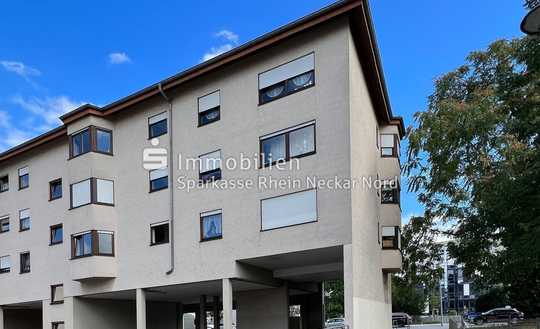 Ein Haus im Haus: Großzügige Maisonettewohnung im Herzen von Mannheim-Wohlgelegen