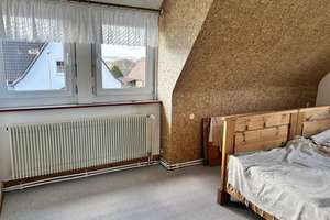 Charmantes Einfam.-Wohnhaus mit zwei Garagen, Pergola und Garten in beliebter Lage, Wohnfl. 135m²,  – Die vollständige Adresse der Immobilie erhältst du vom Anbieter., 97486 Königsberg in Bayern – Vorschaubild 26