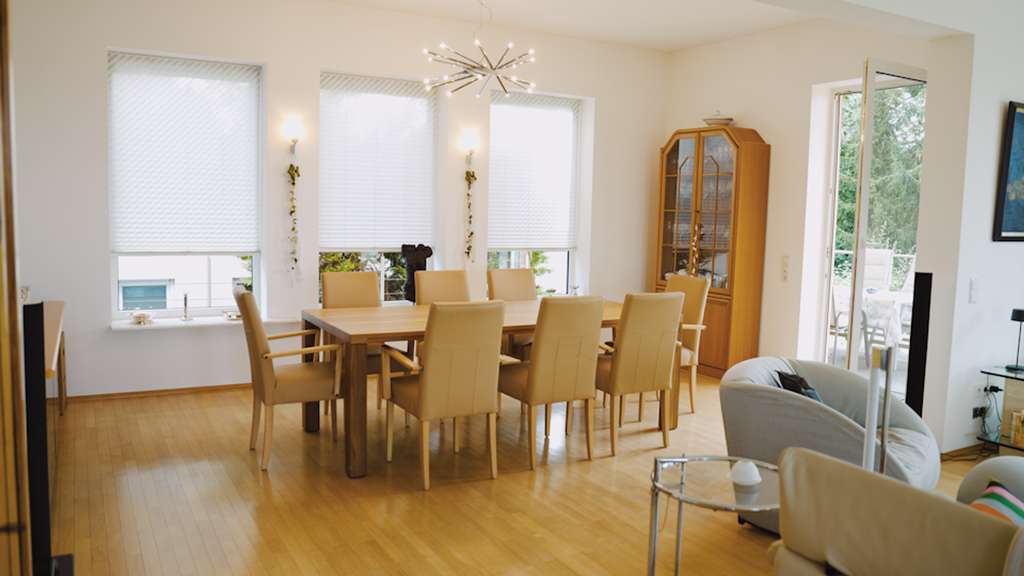 Immobilie in Mülheim-Kärlich - Exklusives Wohnen in Halbhöhenlage von Mülheim- Kärlich mit mit Blick über die Rheinebene - Bild 4