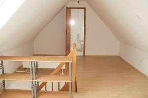 Helle 3-Zimmer Dachgeschosswohnung in Essen-Altenessen-Nord – Honnerskamp 7, 45329 Altenessen-Nord, Essen – Vorschaubild 2