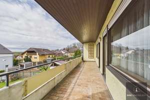 Großzügige 3-Zi-OG-Wohnung mit großem Balkon