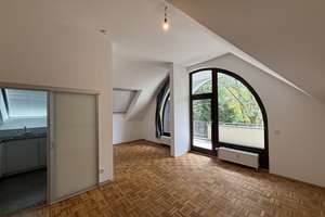 Traumhafte Dachgeschoss-Wohnung im beliebten Haumannviertel! – Die vollständige Adresse der Immobilie erhältst du vom Anbieter., 45131 Rüttenscheid, Essen – Vorschaubild 13
