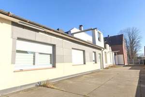 Sanierungsfähiges Haus mit Garten – gestalten Sie nach Ihren Wünschen – Die vollständige Adresse der Immobilie erhältst du vom Anbieter., 47198 Hochheide, Duisburg – Vorschaubild 2