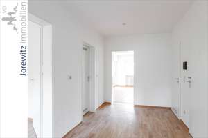 Bielefeld-Senne: Frisch renovierte 2 Zimmer-Wohnung mit Loggia – Die vollständige Adresse der Immobilie erhältst du vom Anbieter., 33659 Senne, Bielefeld – Vorschaubild 7