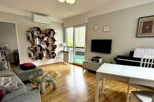 Lichtdurchflutete 2 Zimmer Wohnung mit Balkon in ruhiger Lage von Berlin-Lichterfelde – Die vollständige Adresse der Immobilie erhältst du vom Anbieter., 12209 Lichterfelde, Berlin – Vorschaubild 4