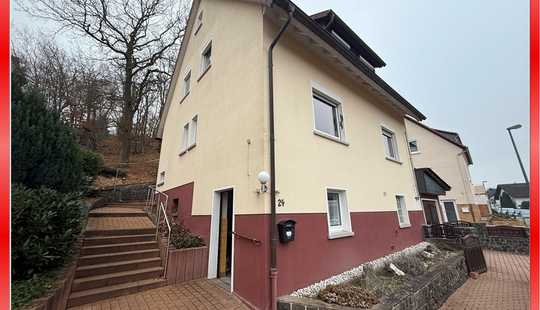Bild von Charmantes 1-2-Familienhaus in Neu-Anspach mit Garten und Garage zu verkaufen