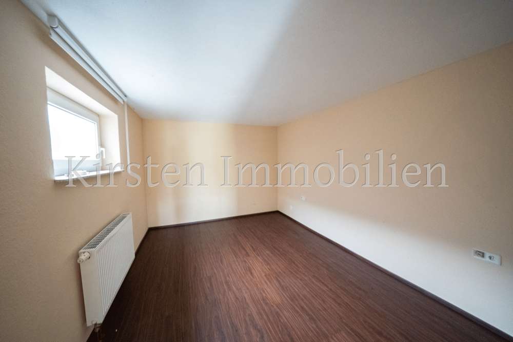 Immobilie in Rosenfeld - Top Lage! Modernes Generationenhaus mit 3 sep. Wohnungen Bj 1993, Doppelgarage! - Bild 14