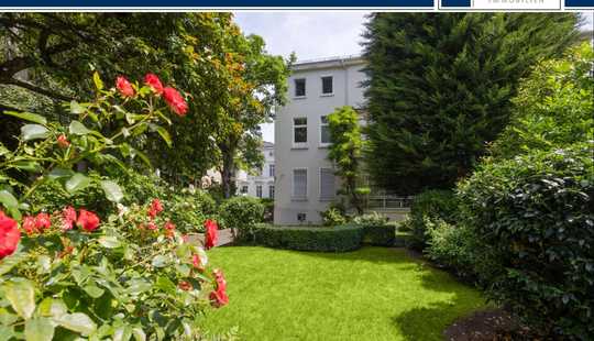 Bild von Rarität in Bestlage: Altbau-Stadtvilla mit großem Garten und Doppelgarage