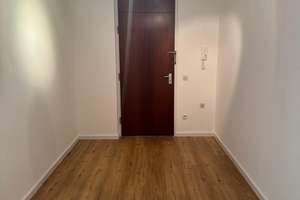 Schöne 5-ZKBB Wohnung mit Ausblick zu vermieten! – Mombertplatz 31, 69126 Emmertsgrund, Heidelberg – Vorschaubild 2