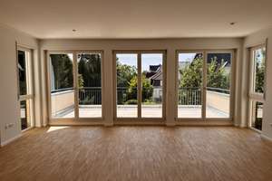 Großzügige, 2026 vollständig sanierte 3-Zimmer-Wohnung mit großem Balkon und Garagenstellplatz
